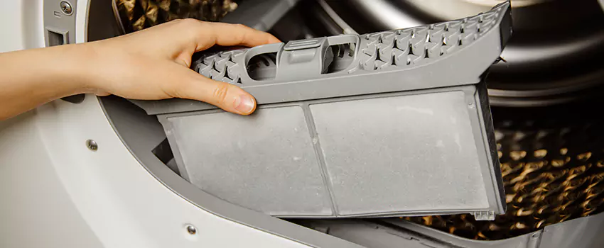 Signs Of A Clogged Dryer Lint Trap in Iona, Florida